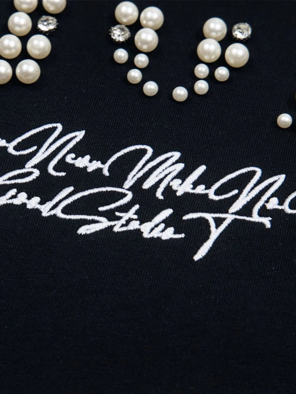Men's Pearl Detail Round Neck T-Shirt