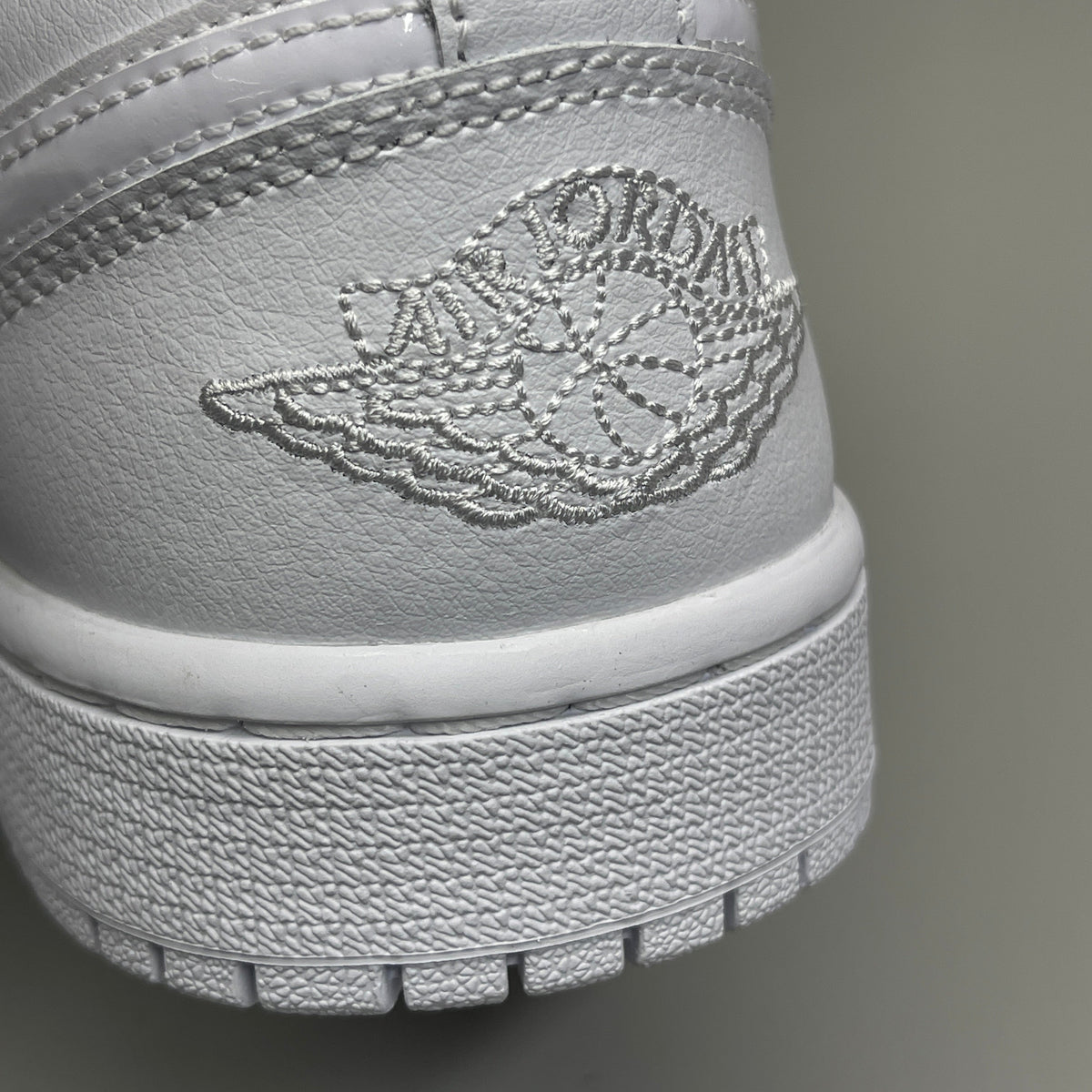NIKE AIR JORDAN 1 Low Triple White Women's Sz 6.5 DV0990-111 (New in Box)