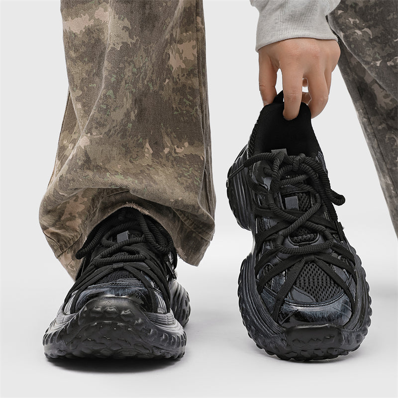 Reaper unit worldwide S8888 Black Tire Sneakers