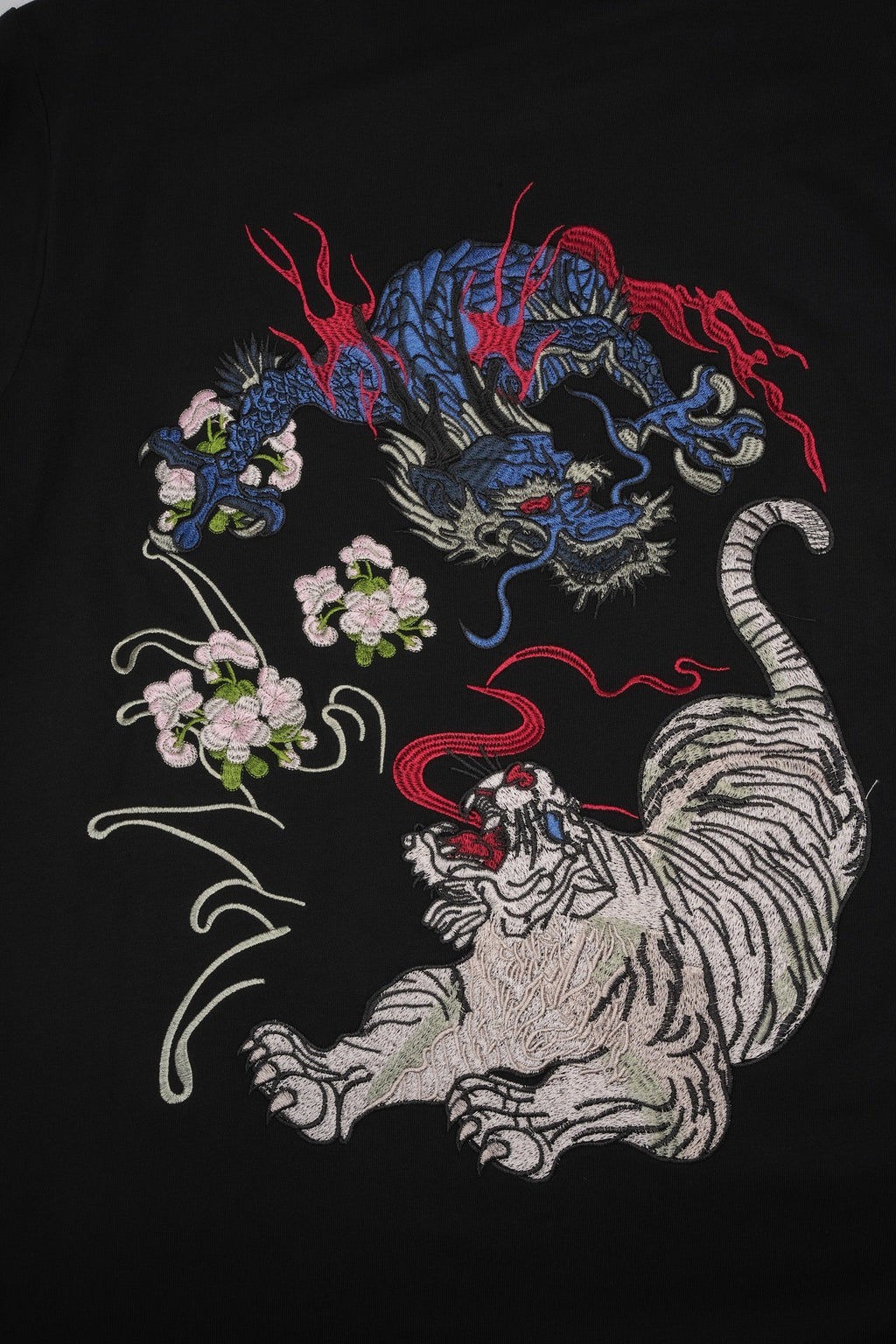 Reaper unit worldwide ET9977 War of Beasts Embroidered Tee