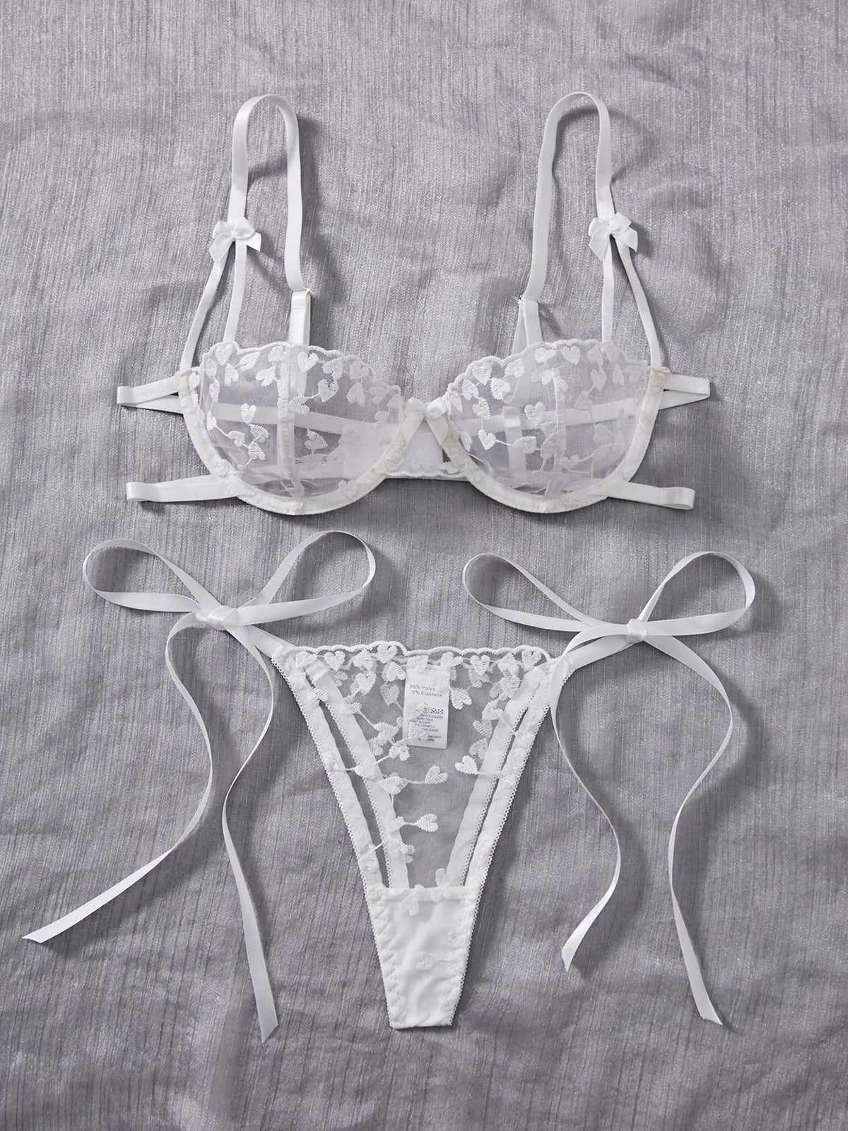 French Lace Heart Bra Set Girls Sexy Women Bralette Adjustable Transparent Embroidery Underwear Thong Bras Lingerie Panties Sets