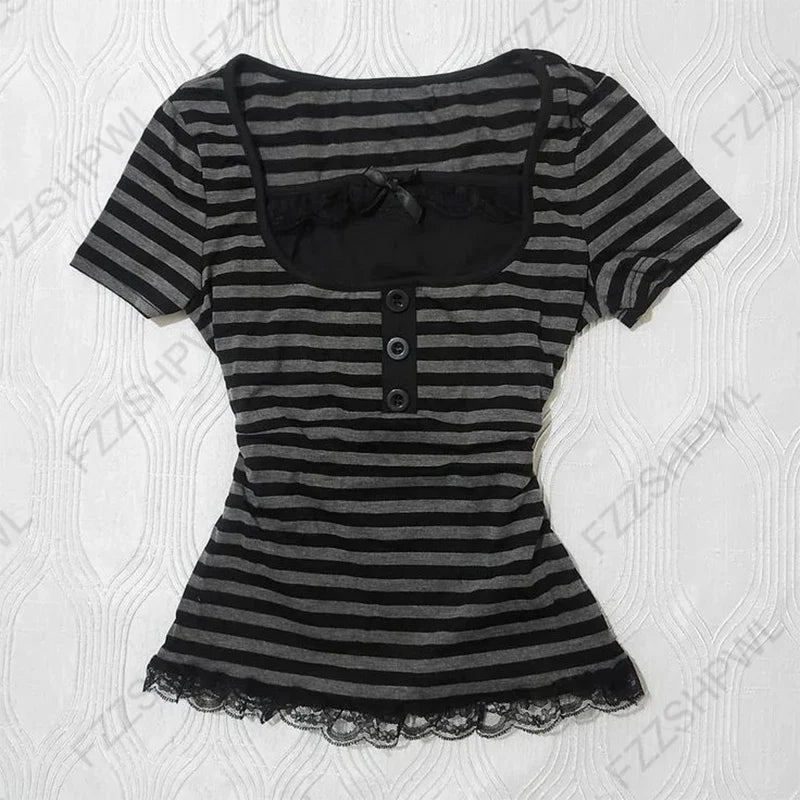 Vintage Slim Lace T-shirt Solid Color Casual Pattern Commuter High Street Fashion Y2K Cropped Top Trash Punk hop Women's T-shirt