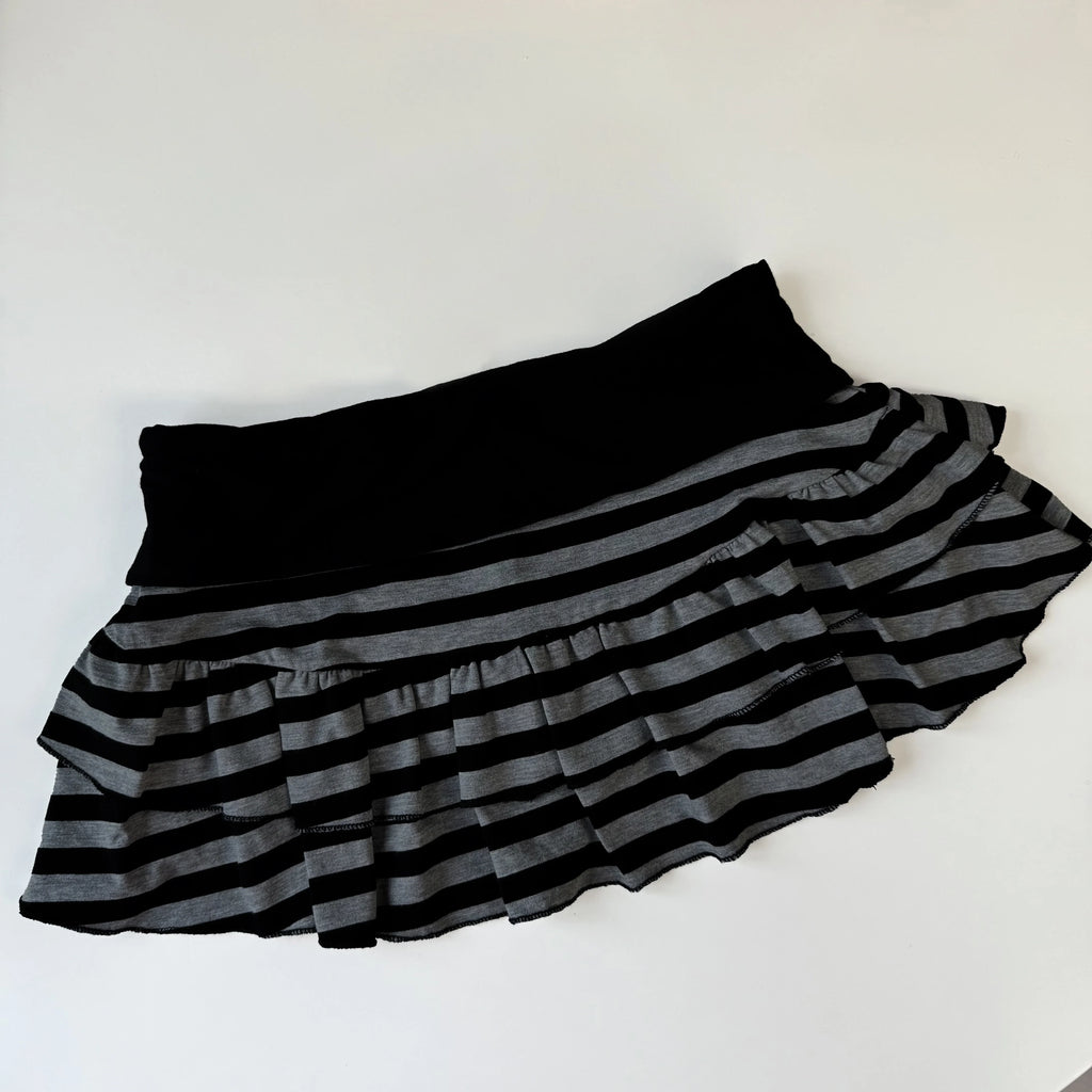 Cute sweet millennium Spice Girls lace mini skirt Trendy elegant Vintage Harajuku skirt subculture fashionable female Slim skirt