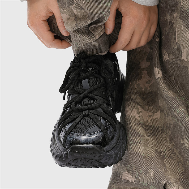 Reaper unit worldwide S8888 Black Tire Sneakers