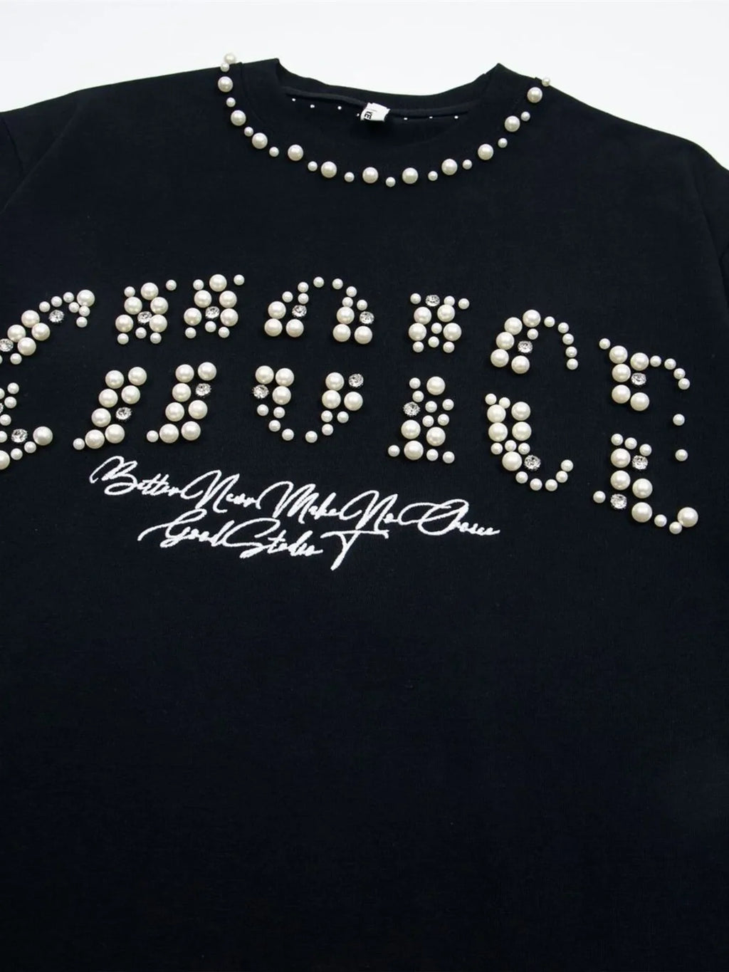 Men's Pearl Detail Round Neck T-Shirt