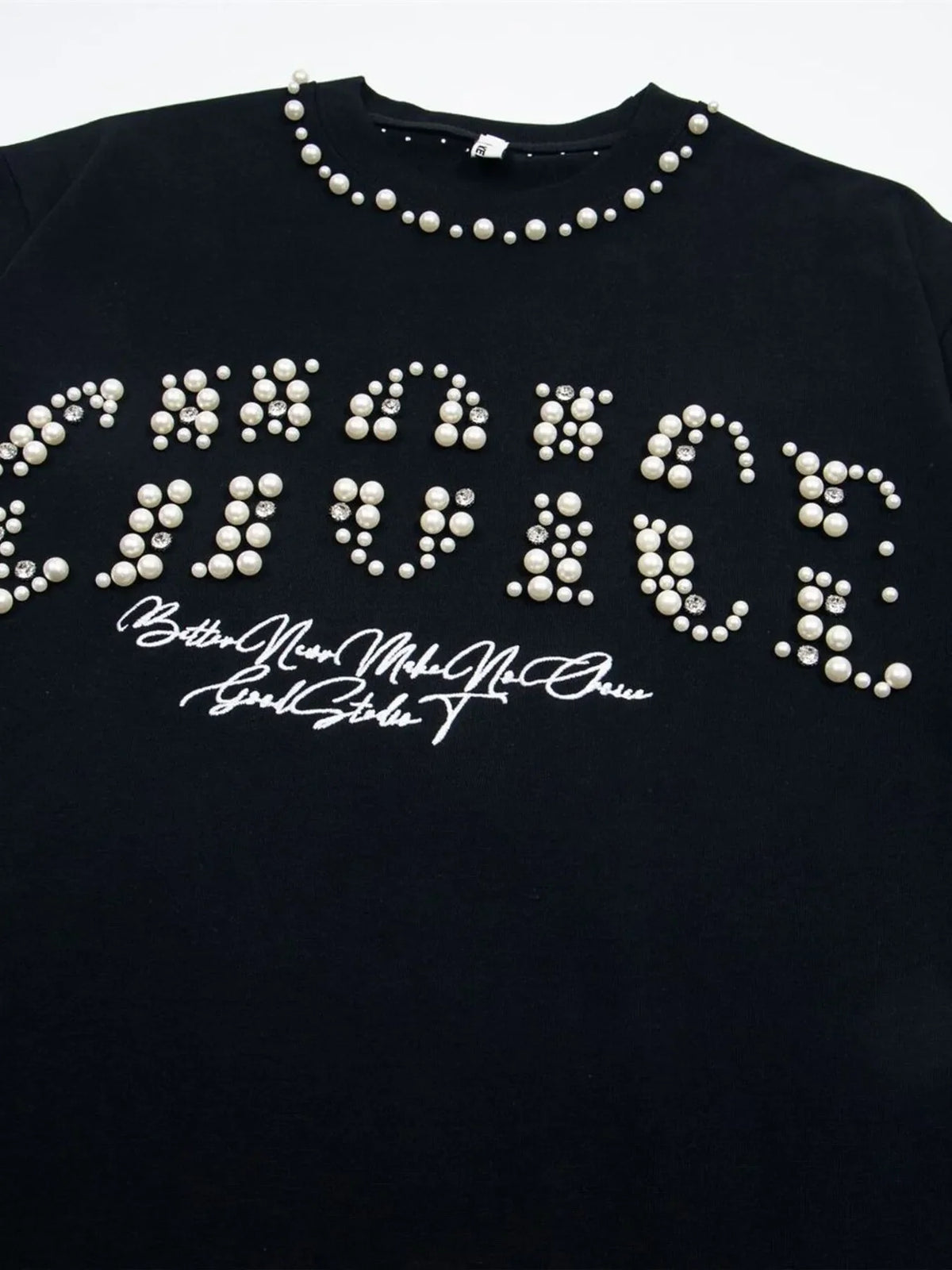 Men's Pearl Detail Round Neck T-Shirt