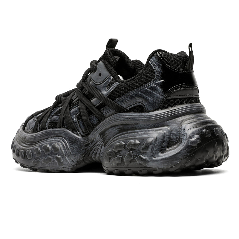 Reaper unit worldwide S8888 Black Tire Sneakers